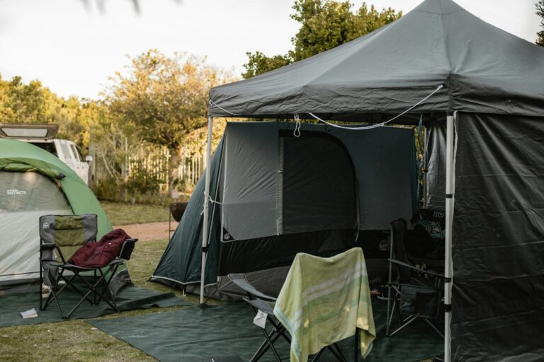 Camping Comfort: Best Accessories for a Cozy Experience
